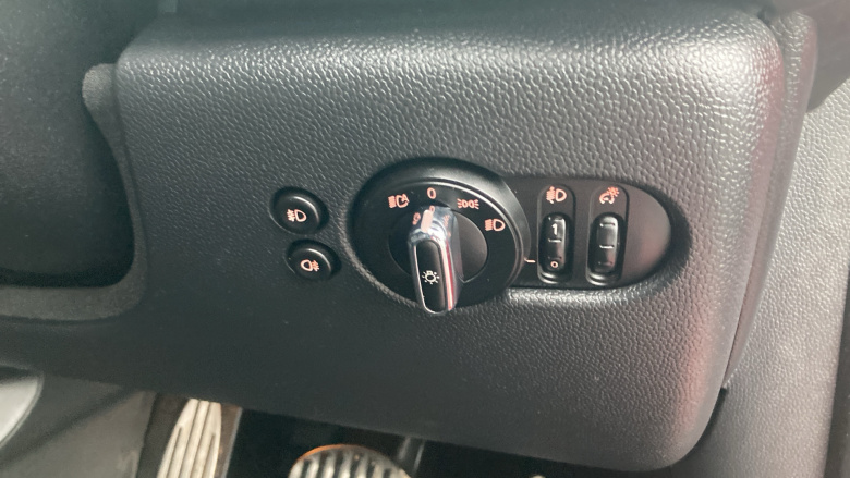 MINI Hatchback 1.5 Cooper Sport II 5dr Auto Petrol Hatchback